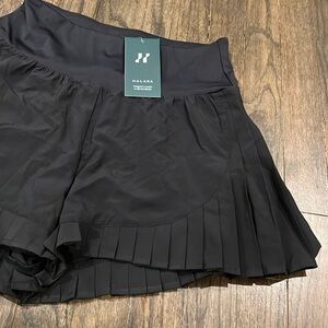 M Halara Active Black Ruffled Shorts NWT